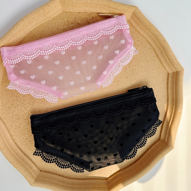 Briefs Shape Travel Cosmetic B - Travel Accessories Pouch avaliação e preço