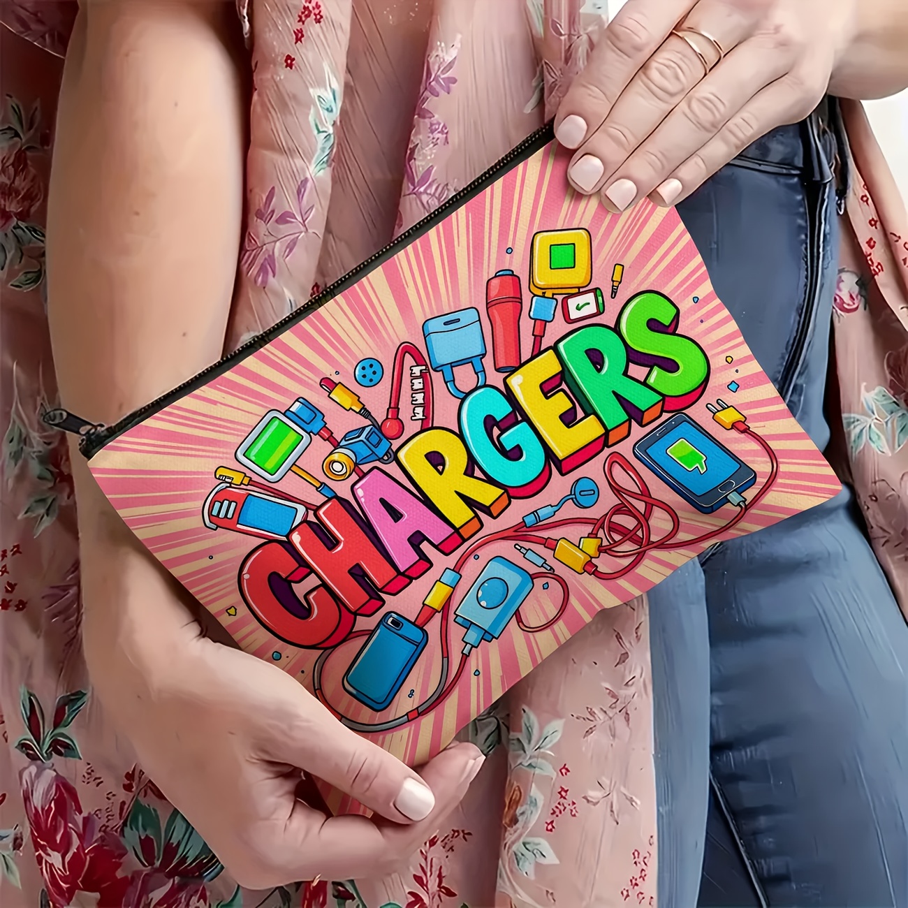 This Colorful Charger Storage  - Travel Accessories Present avaliação e preço